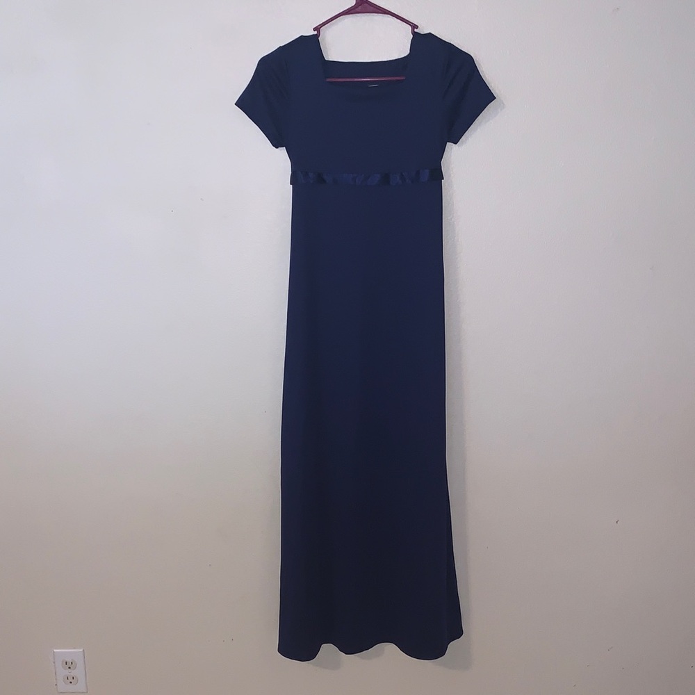 Formal Fashions Inc Navy Blue Maxi Prom Dress Satin Belt Square Neck